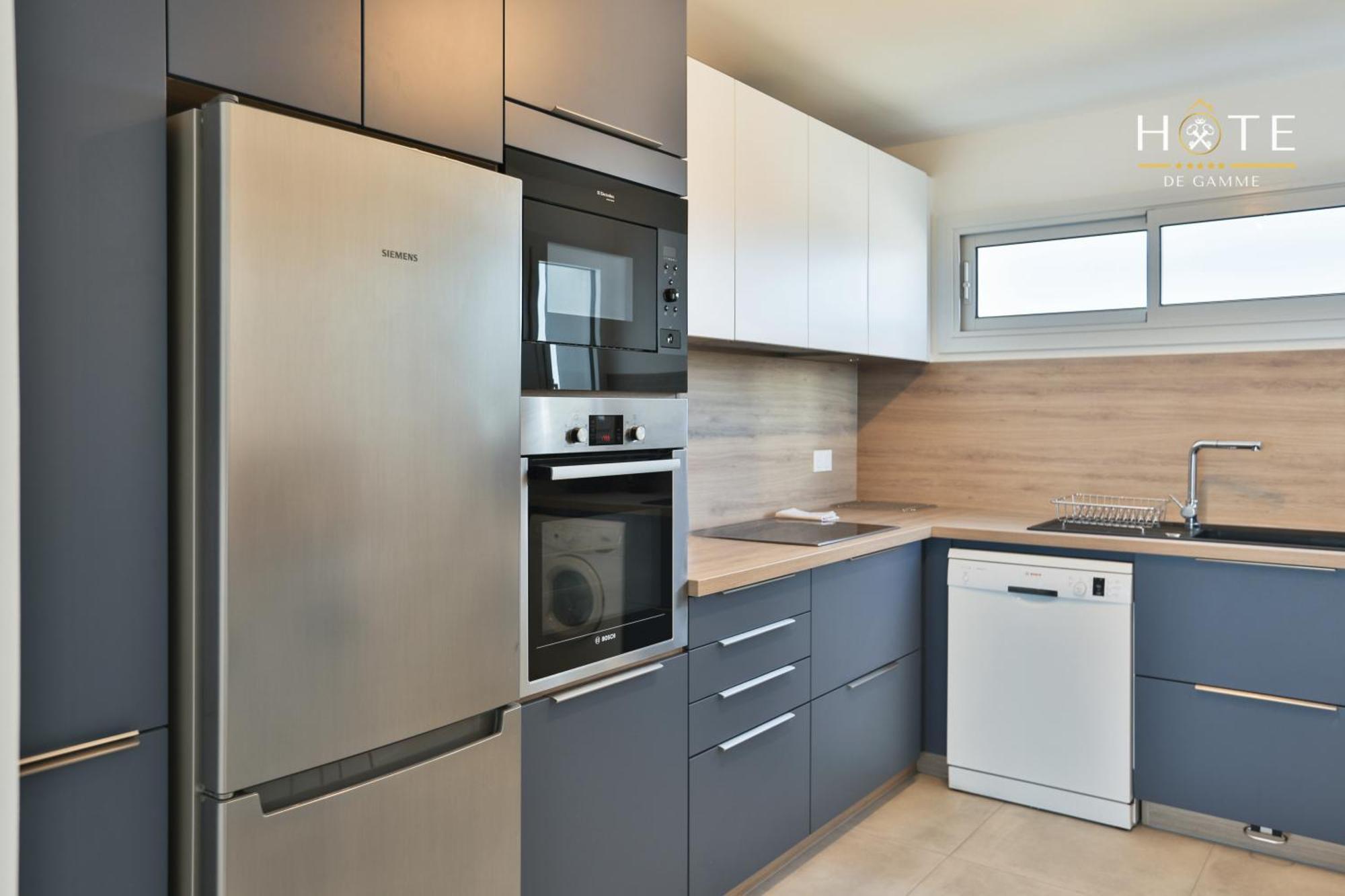 Appartement De Caractere, Superbe Vue Mer 280° La Chaume Exterior photo